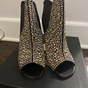 Gina Shoes, Bedazzled Gold - 537502 ELETTRA BLACK ACAP/GOLDEN 100